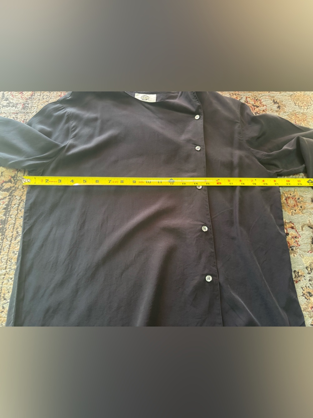 SILKS Vintage 100% Silk Women's Black Long-Sleeve Asymmetrical Button Blouse - Picture 3 of 6